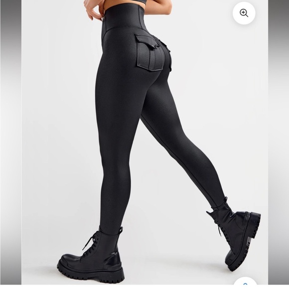 Firm Abs Breathable & Sculpting Faux Leather Pocket Leggings - Black - Picture 1 of 5